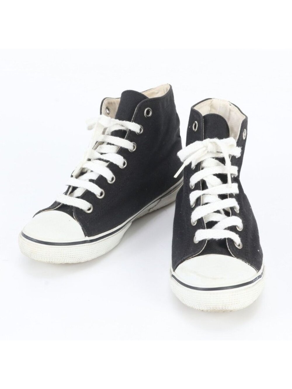 Chanel High Cut Lace-up Sneakers Black